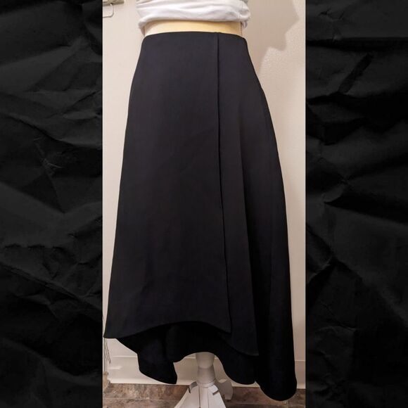 TR Line and Dot Handkerchief skirt - EUC - Picture 2 of 12